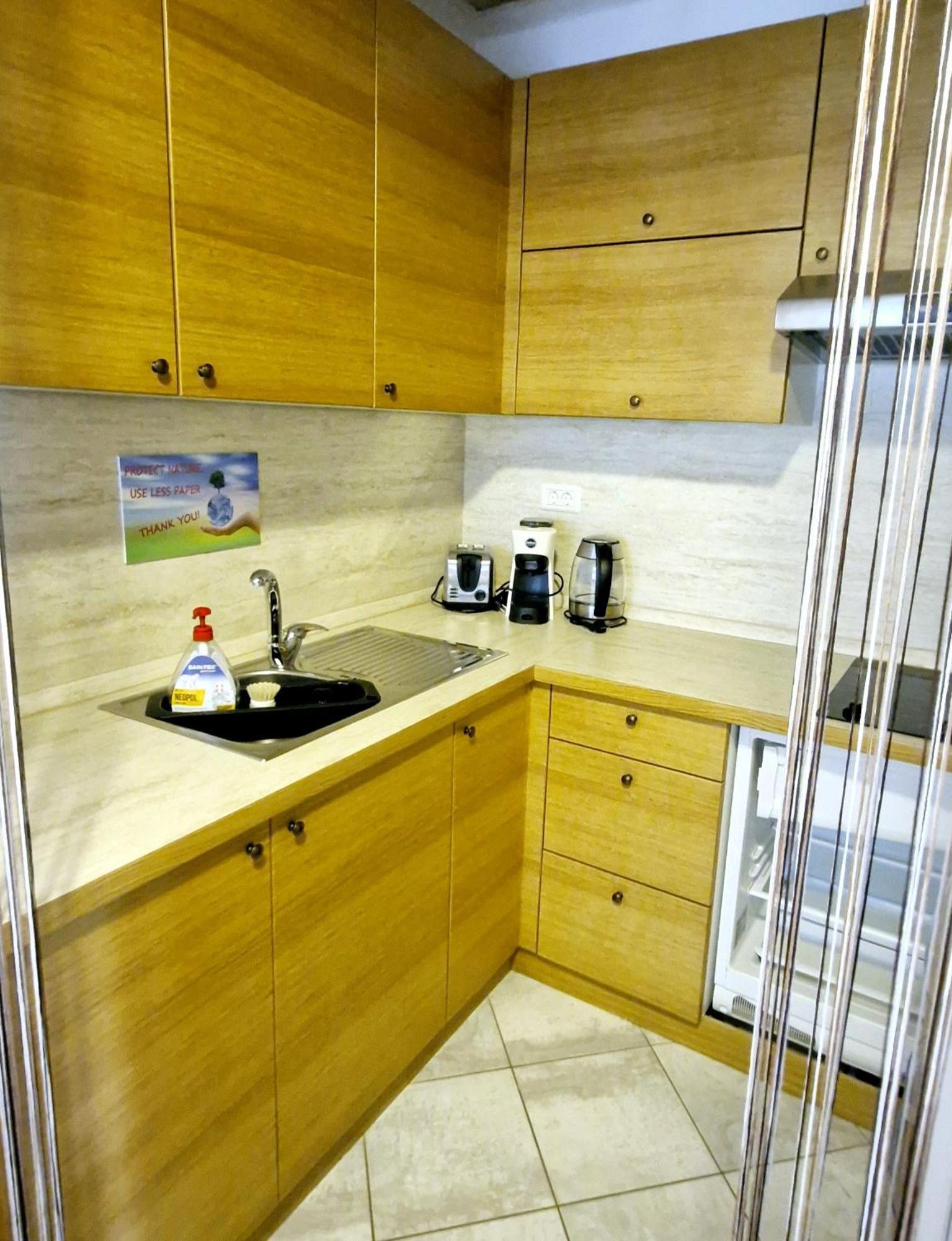 Guesthouse Idila Pod Nanosom Senozece Ngoại thất bức ảnh